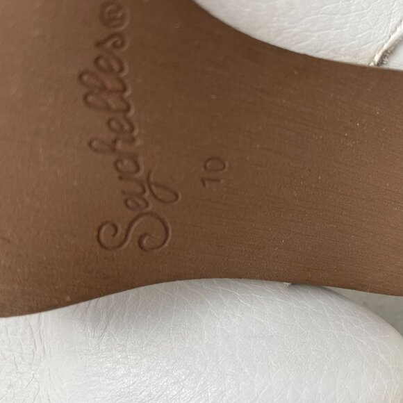 Seychelles Exit Strategy White Leather Ankle Bootie - Picture 9 of 9